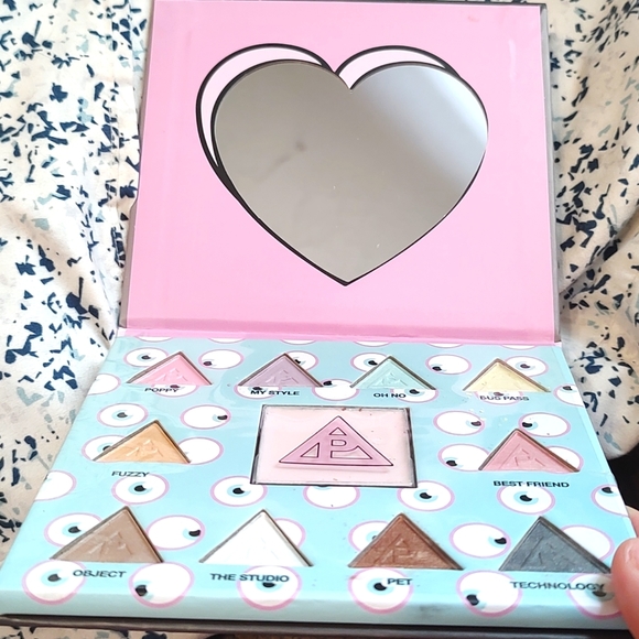 Poppy eyeshadow palette - Picture 4 of 4